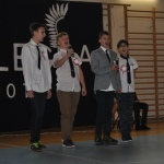 Kwartet chłopięcy w wykonaniu piosenki patriotycznej