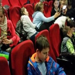 Wycieczki do Kinoteki na lekcję w kinieCo na ekranie z książki zostanie. (2)