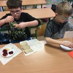 12- Degustujemy zimowe zapasy. Mniam!!! (5)